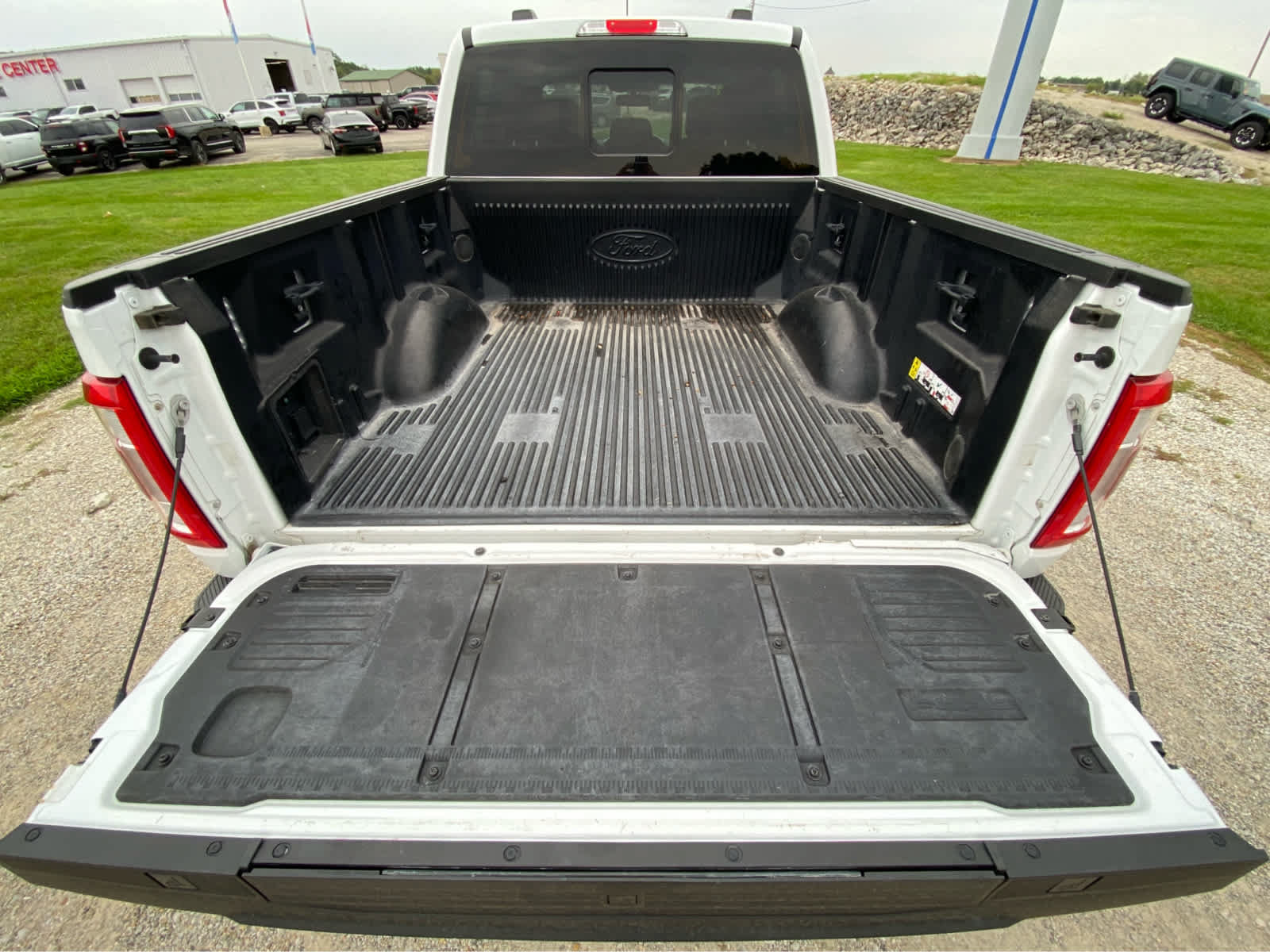 Used 2023 Ford F150 Lariat w/ Equipment Group 502A High AWD/4WD image 7