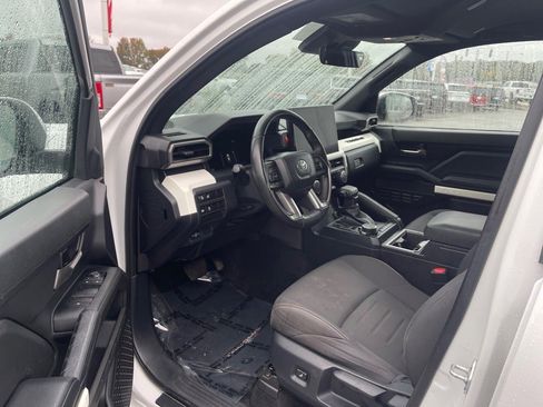 Used 2024 Toyota Tacoma SR5 image 6