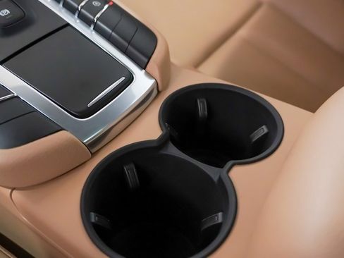 Used 2018 Porsche Macan Sport Edition image 34