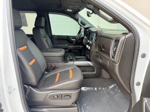 Used 2021 GMC Sierra 3500 AT4 w/ AT4 Premium Plus Package AWD/4WD image 14
