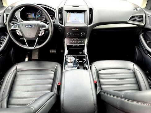 Certified 2019 Ford Edge SEL w/ Equipment Group 201A image 24