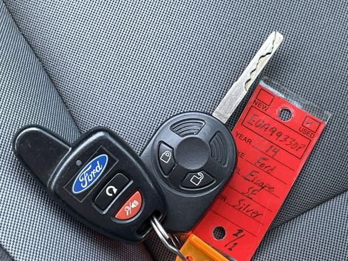 Used 2014 Ford Escape SE FWD image 26