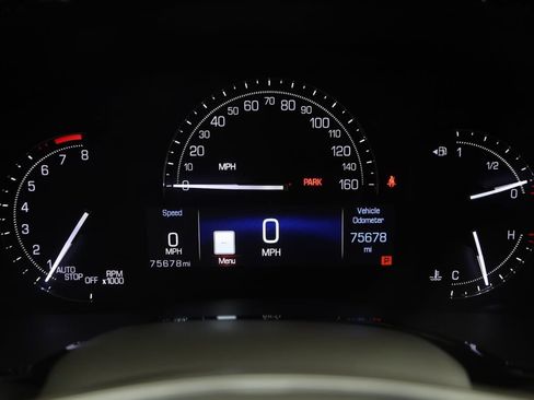 Used 2017 Cadillac XT5 Luxury w/ Driver Awareness Package image 17