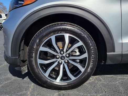 Used 2023 Ford Explorer ST-Line image 13
