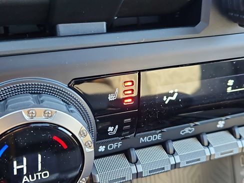 New 2026 Toyota Tacoma 4x4 Double Cab image 14