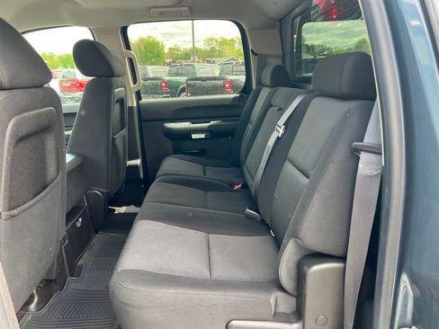 Used 2014 Chevrolet Silverado 2500 LT w/ Interior Plus Package AWD/4WD image 5
