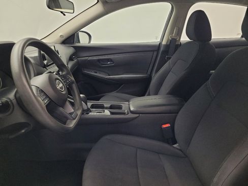Used 2025 Nissan Sentra S FWD image 17