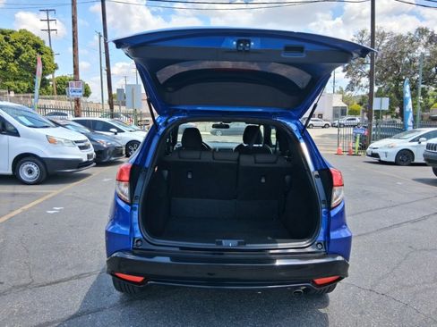 Used 2022 Honda HR-V Sport image 8