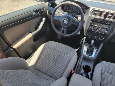Used 2014 Volkswagen Jetta S FWD image 26