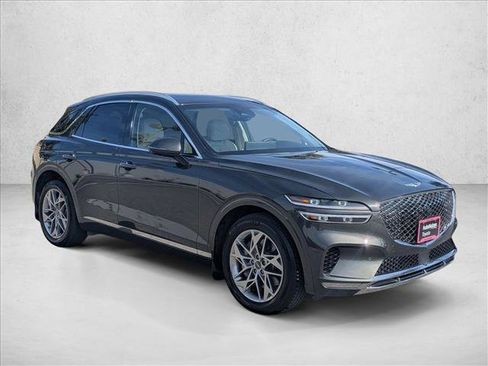 Used 2025 Genesis GV70 2.5T w/ Advanced Package AWD/4WD image 3