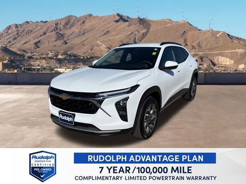 Used 2025 Chevrolet Trax LT image 10