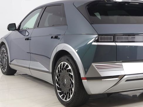 Used 2024 Hyundai Ioniq 5 Limited image 25