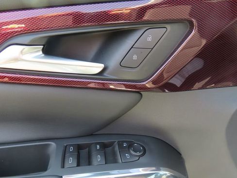 Used 2025 Chevrolet Traverse Z71 w/ Enhanced Driving Package AWD/4WD image 13