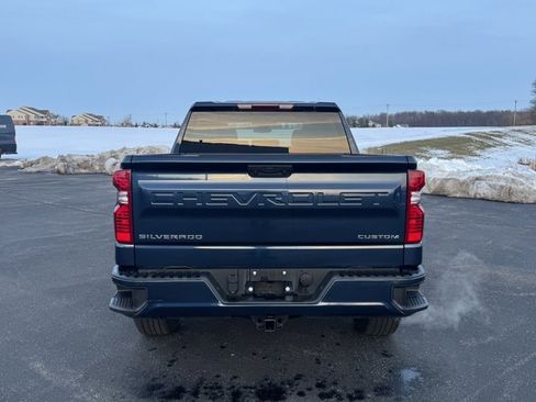 Used 2022 Chevrolet Silverado 1500 Custom image 6