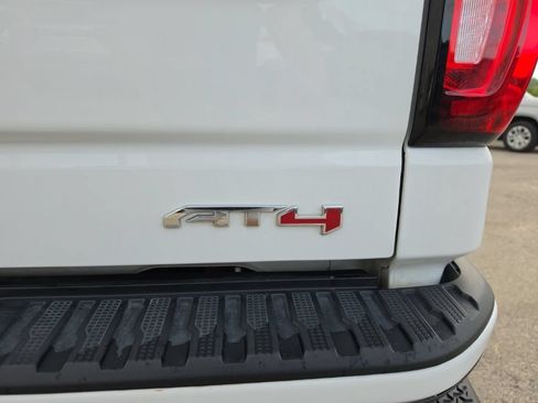 Used 2025 GMC Sierra 1500 AT4 w/ AT4 Premium Package AWD/4WD image 7