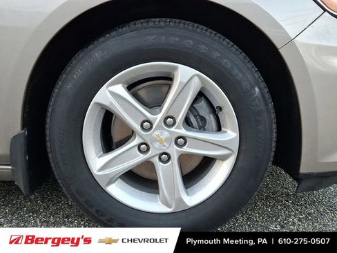 Used 2022 Chevrolet Malibu LS image 10