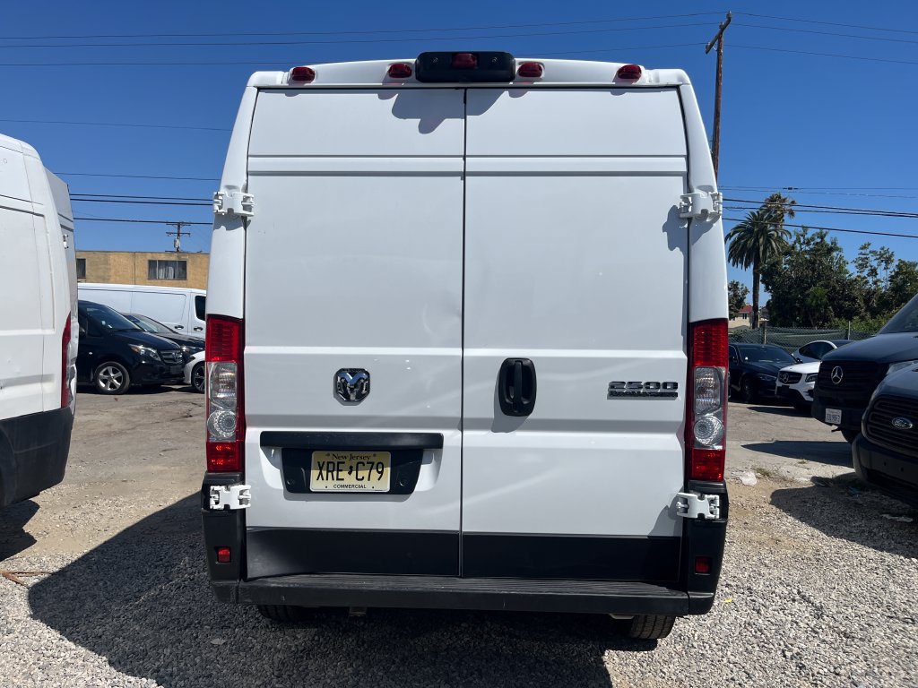 Used 2025 RAM ProMaster 2500 w/ Convenience Group FWD image 7