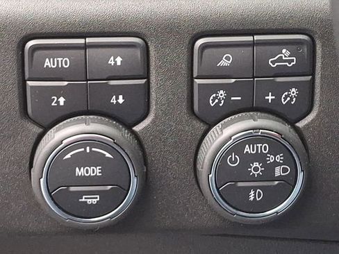 Used 2024 Chevrolet Silverado 1500 RST w/ Convenience Package II AWD/4WD image 24