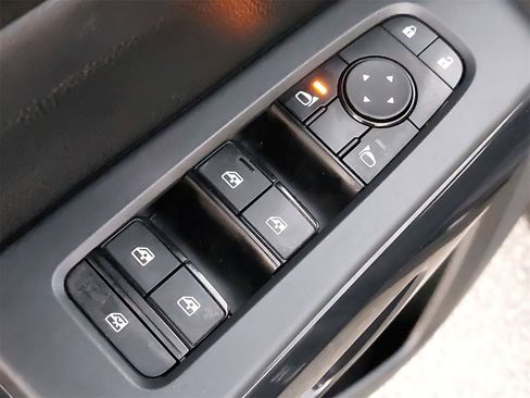 Used 2024 Nissan Pathfinder S w/ Cargo Package image 28