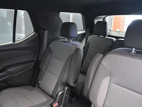 Used 2023 Chevrolet Traverse LT image 22