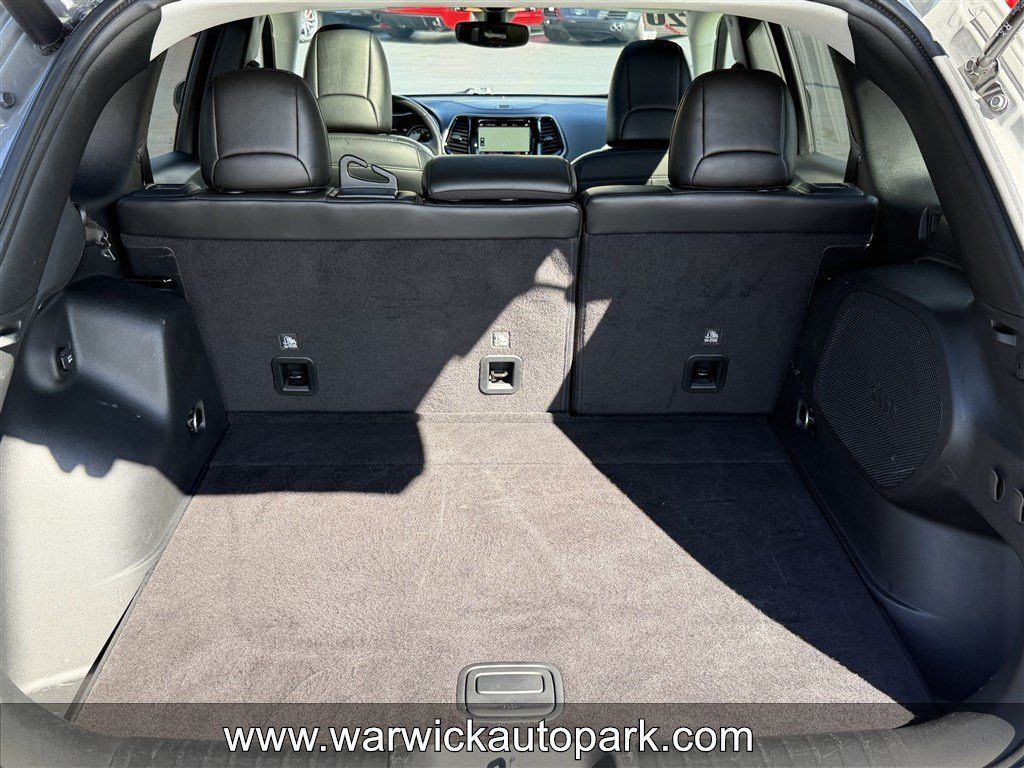 Used 2020 Jeep Cherokee Limited AWD/4WD image 13