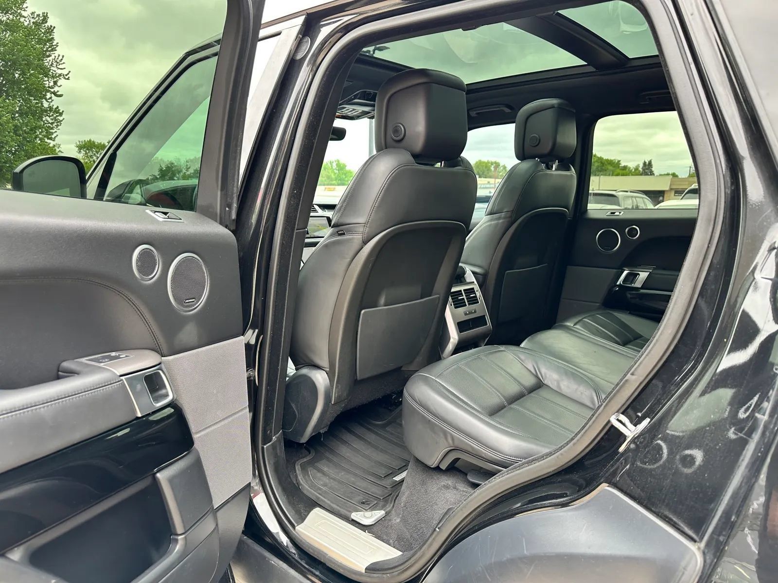 Used 2019 Land Rover Range Rover Sport HSE AWD/4WD image 17