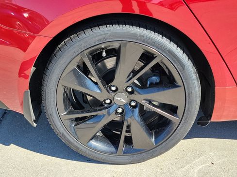 Used 2023 Genesis G70 2.0T w/ Sport Prestige Package image 8