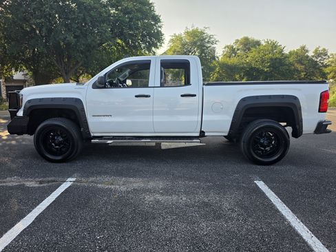 Used 2017 GMC Sierra 1500 4x4 Double Cab w/ Sierra Convenience Package image 4