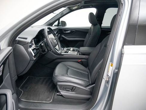 Used 2025 Audi Q7 3.0T Premium Plus AWD/4WD image 15