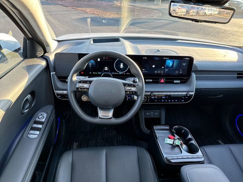 Used 2026 Hyundai Ioniq 5 Limited image 17