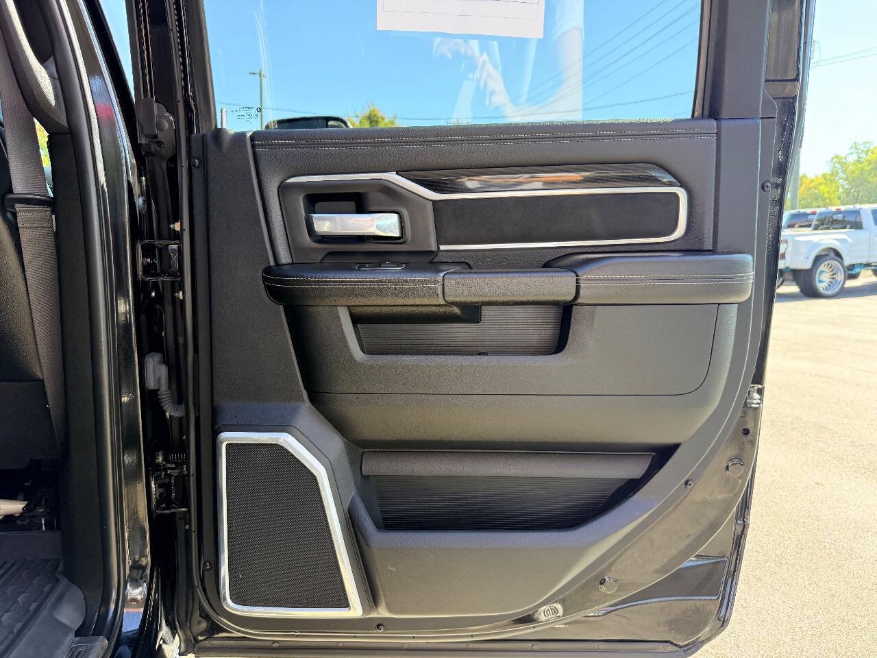 Used 2021 RAM 3500 Laramie AWD/4WD image 34