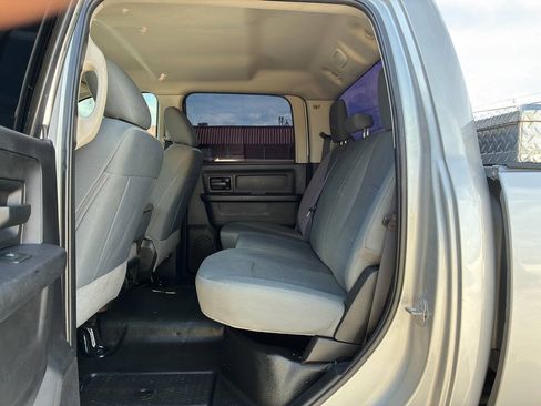Used 2018 RAM 2500 Tradesman w/ Chrome Appearance Group AWD/4WD image 28