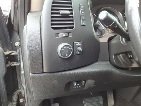 Used 2010 GMC Sierra 2500 SLE w/ SLE Preferred Package image 21