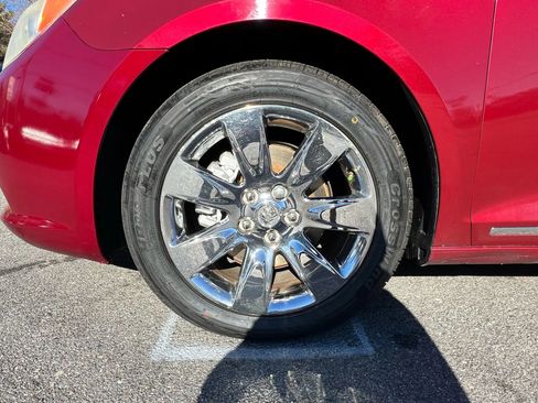 Used 2010 Buick LaCrosse CXL image 21