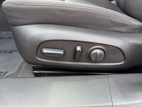 Used 2023 Chevrolet Malibu LT FWD image 22