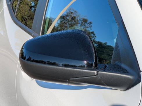 Used 2024 Chevrolet Trax RS image 12