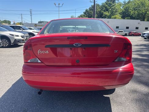 Used 2001 Ford Focus SE FWD image 5