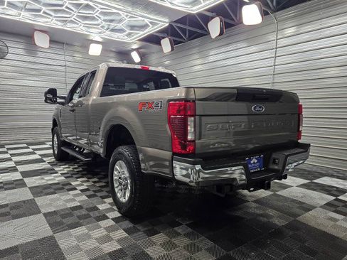 Used 2022 Ford F350 XLT w/ FX4 Off-Road Package AWD/4WD image 8