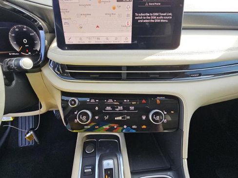 Certified 2023 INFINITI QX60 Luxe w/ Vision Package image 13