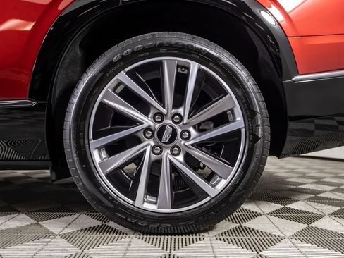 Used 2027 Cadillac Vistiq Sport w/ LPO, Floor Liner Package AWD/4WD image 48