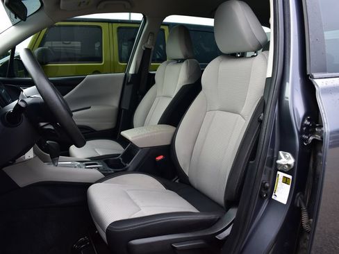 Used 2022 Subaru Forester AWD/4WD image 17