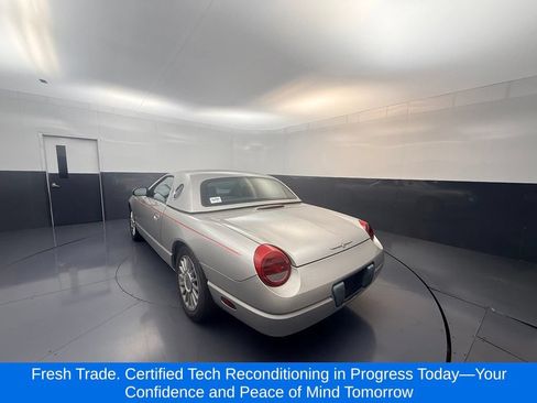 Used 2004 Ford Thunderbird RWD image 3