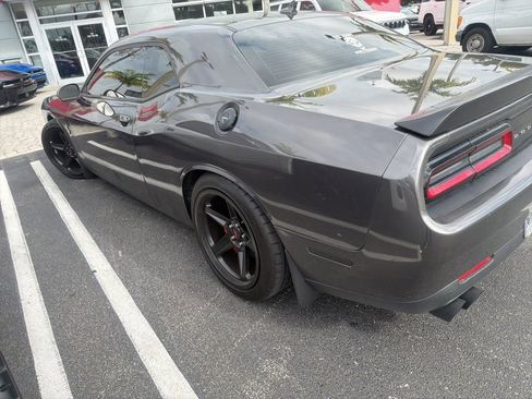 Used 2021 Dodge Challenger R/T Scat Pack w/ Shaker Package image 3