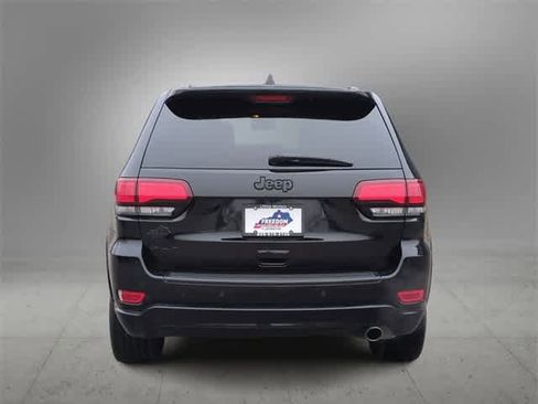 Used 2021 Jeep Grand Cherokee Laredo X image 7