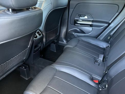 Used 2023 Mercedes-Benz GLA 250 image 14