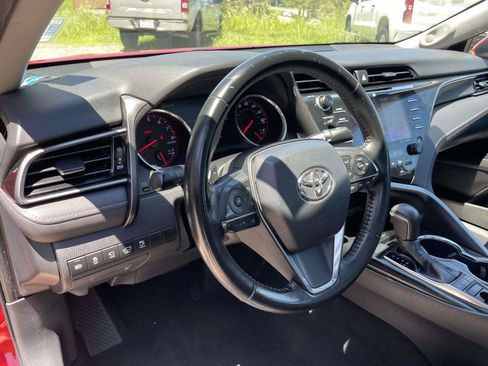 Used 2019 Toyota Camry XSE w/ Driver Assist Package FWD image 8