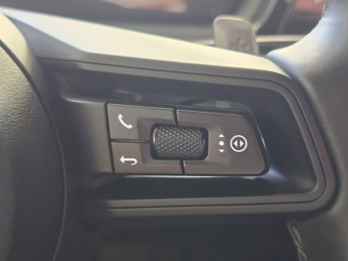 Certified 2025 Porsche Cayenne image 45