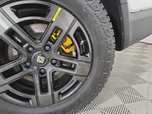 Used 2023 Rivian R1T Adventure AWD/4WD image 34