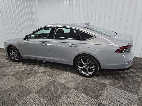 Used 2023 Honda Accord EX-L image 4