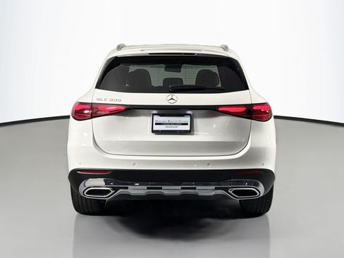 Certified 2026 Mercedes-Benz GLC 300 image 4